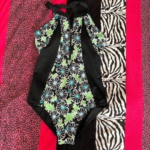 A shore fit! Women's Swimsuit with FREE little mystery GIFT!
